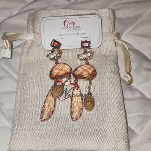 Dangle stone earrings